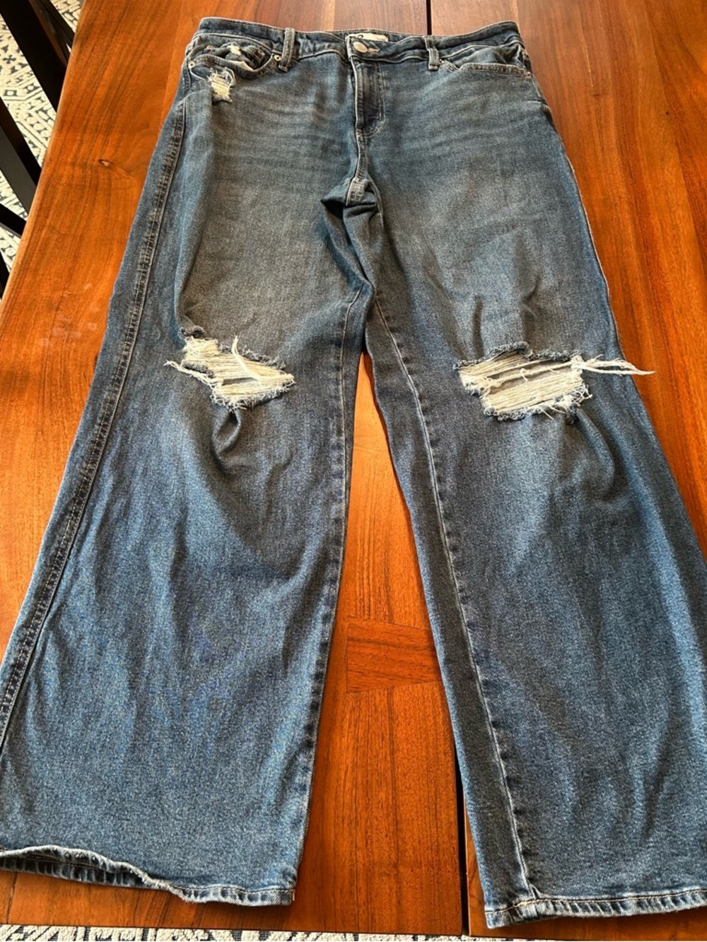 SO Wide-Leg Flare Jeans in Distressed Dark Blue Denim size 31/13